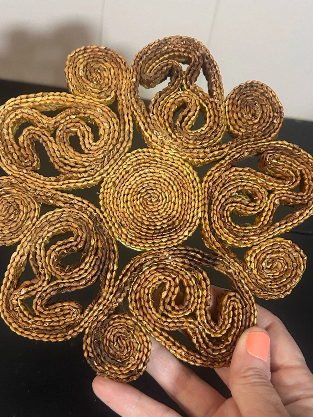 Vintage Handwoven Seagrass Trivet Boho Natural Fiber Hot Pad Round 8” Brown Tan